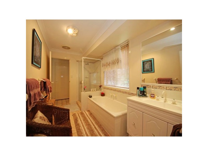 4 Amcord Place, Rothwell QLD 4022