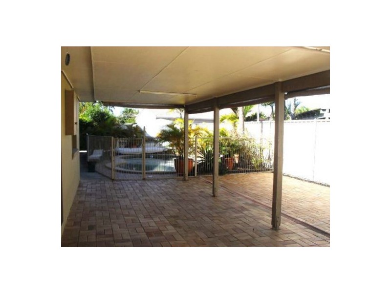 8 Morris Road, Kippa-ring QLD 4021