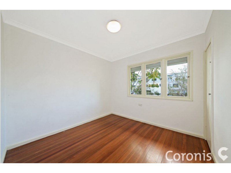 25 Lilla Street, Woody Point QLD 4019