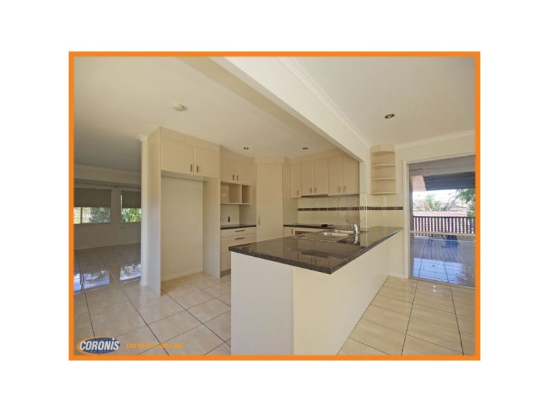 4 Sportsground Street, Redcliffe QLD 4020