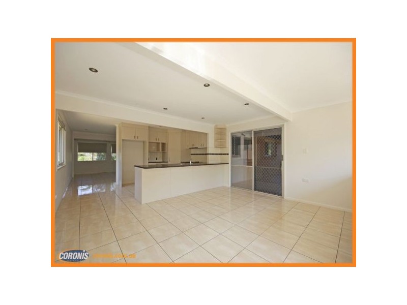 4 Sportsground Street, Redcliffe QLD 4020