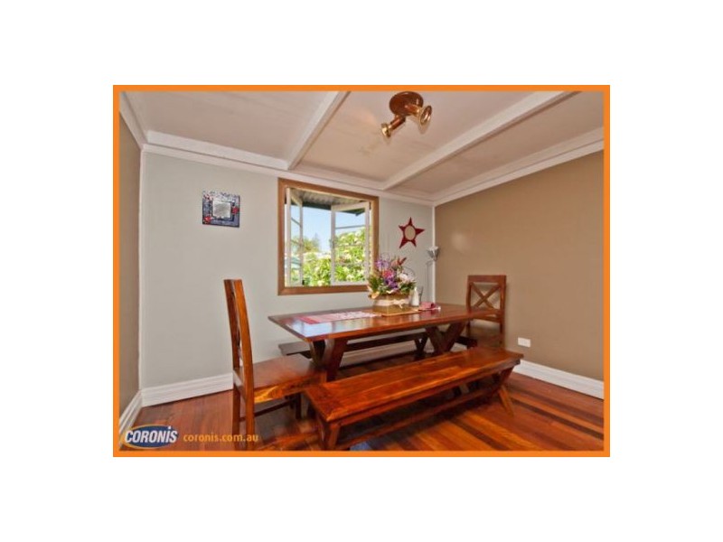 17 Mclennan Street, Woody Point QLD 4019