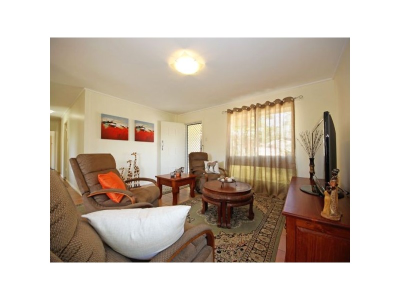 75 Ashmole Road, Redcliffe QLD 4020