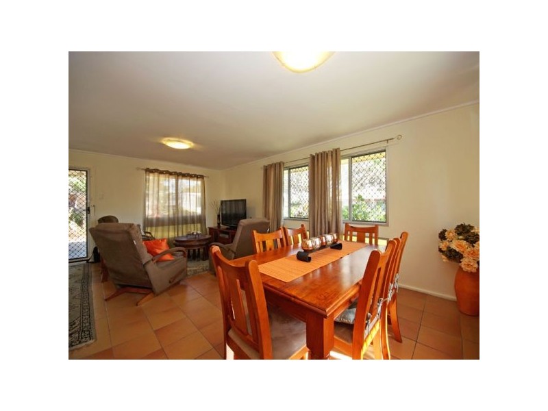 75 Ashmole Road, Redcliffe QLD 4020