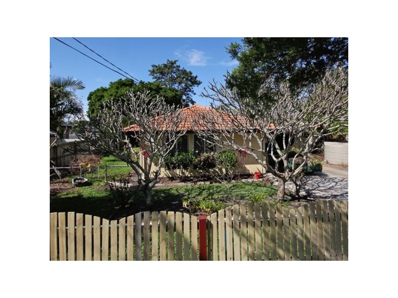 75 Ashmole Road, Redcliffe QLD 4020