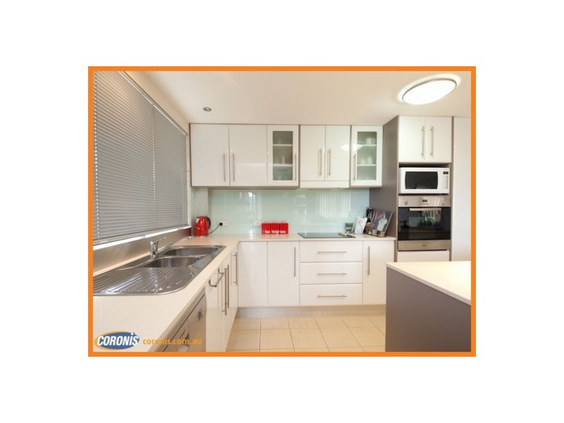 4/11 Dix Street, Redcliffe QLD 4020