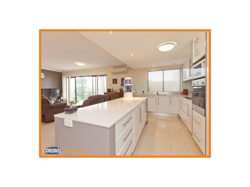 4/11 Dix Street, Redcliffe QLD 4020