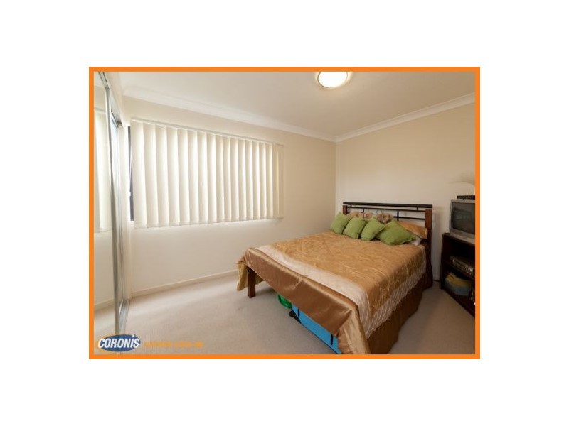 4/11 Dix Street, Redcliffe QLD 4020