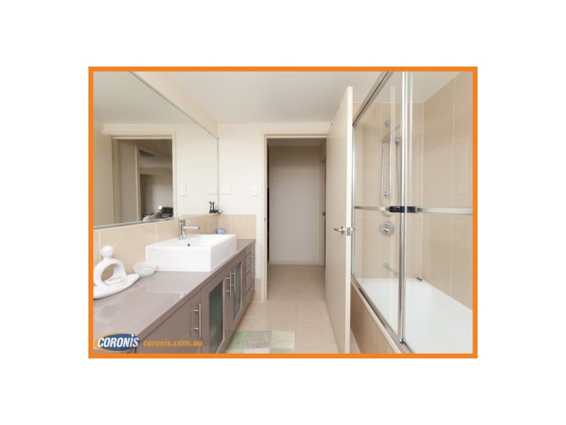 4/11 Dix Street, Redcliffe QLD 4020