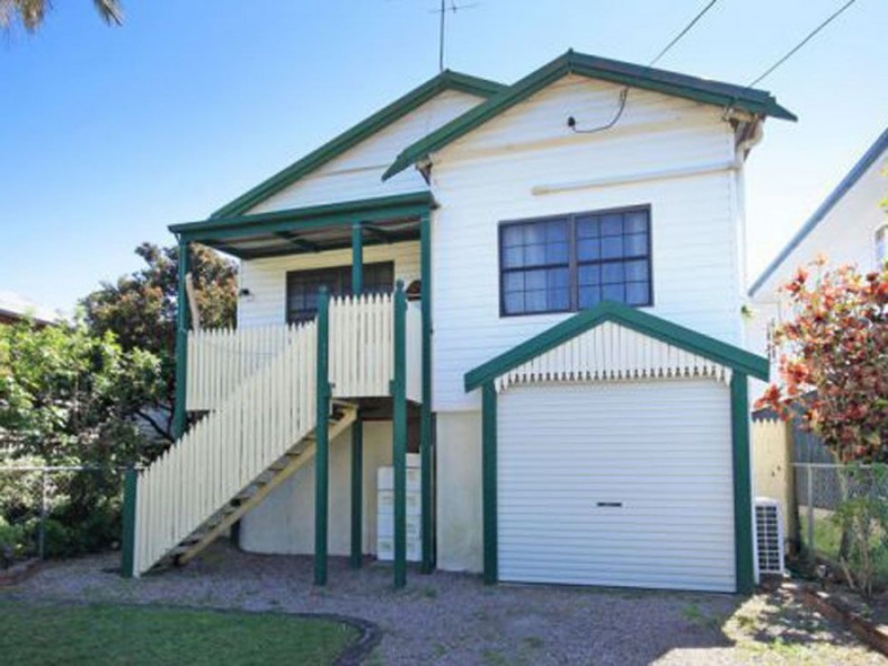 16 Louis Street, Redcliffe QLD 4020