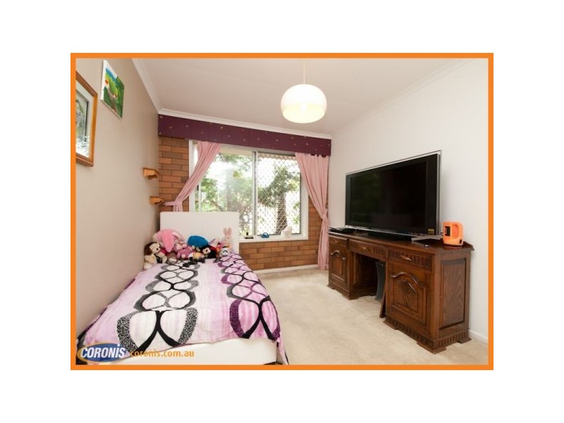 3 Beacon Crescent, Newport QLD 4020