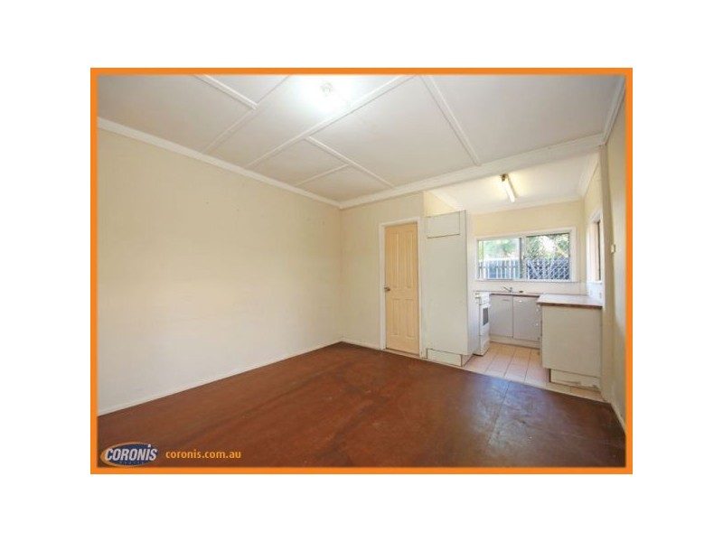 25 Keenan Street, Margate QLD 4019