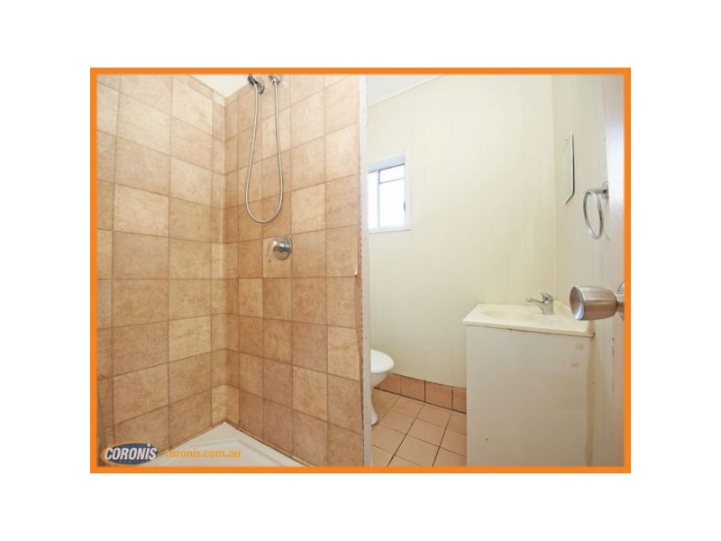 25 Keenan Street, Margate QLD 4019