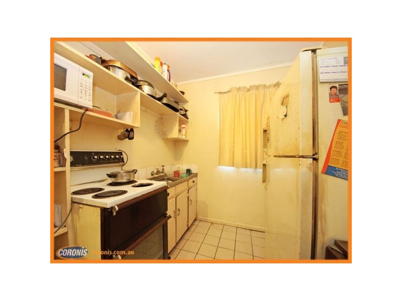 25 Keenan Street, Margate QLD 4019