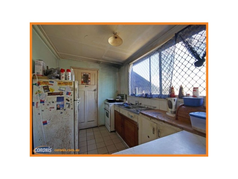 25 Keenan Street, Margate QLD 4019