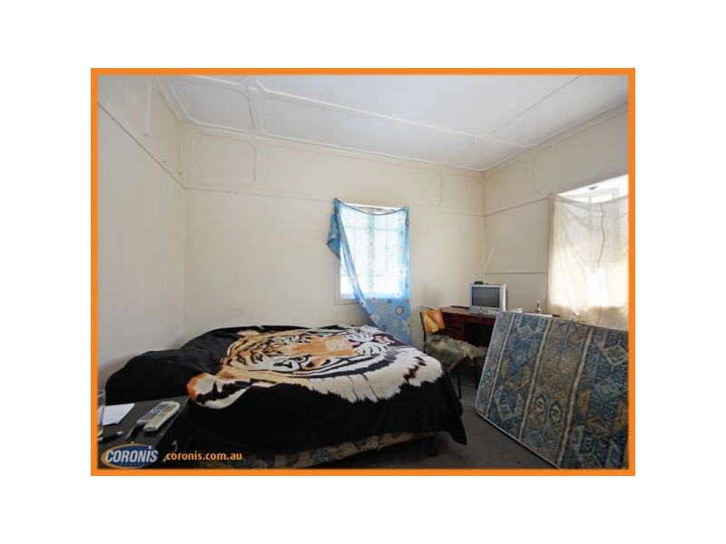 25 Keenan Street, Margate QLD 4019