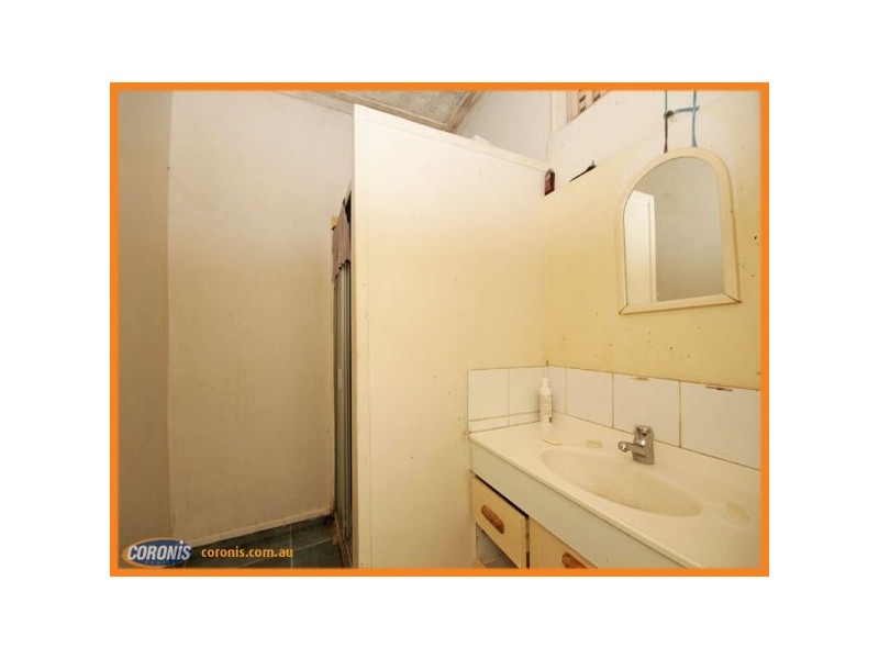 25 Keenan Street, Margate QLD 4019