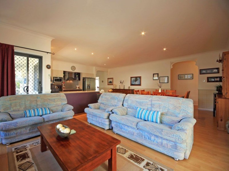 87 Maine Road, Clontarf QLD 4019