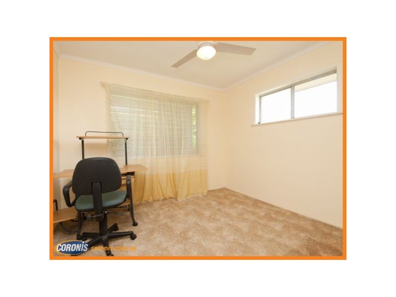 15 Glenloc Street, Redcliffe QLD 4020