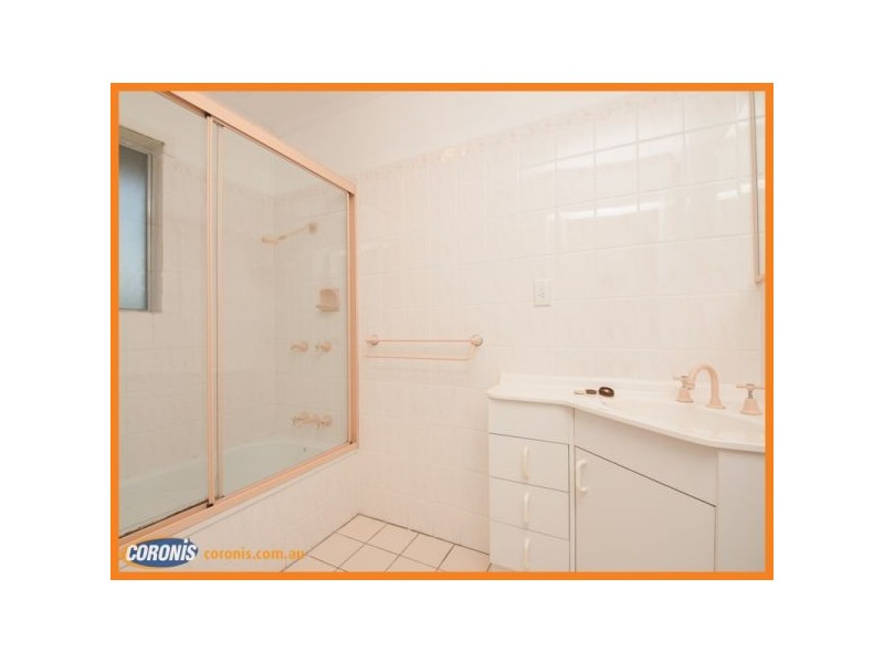 15 Glenloc Street, Redcliffe QLD 4020