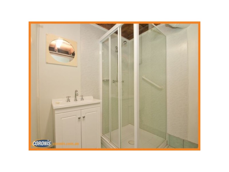 15 Glenloc Street, Redcliffe QLD 4020