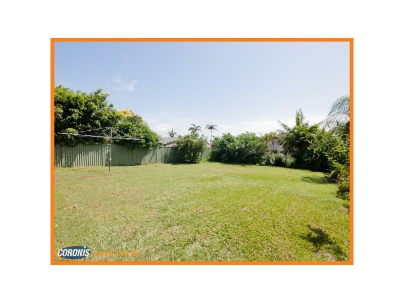 15 Glenloc Street, Redcliffe QLD 4020