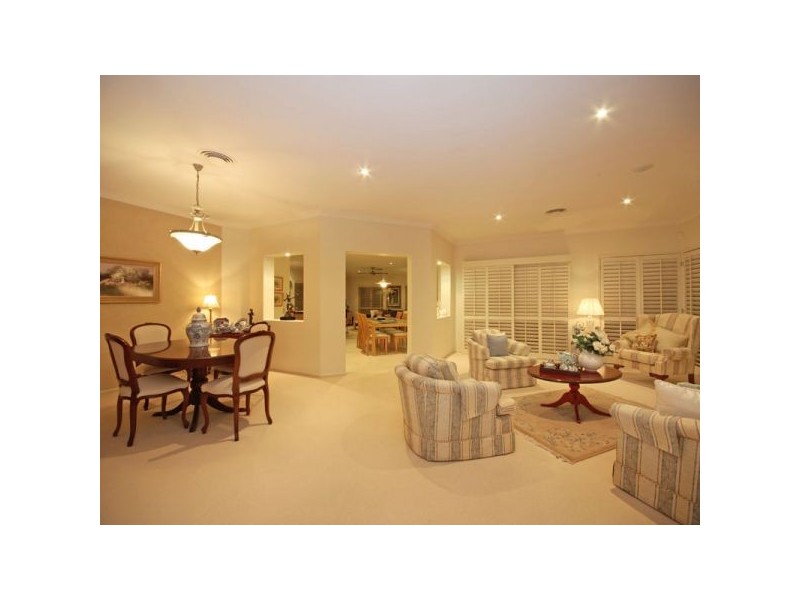 10 Volunteer Street, Newport QLD 4020