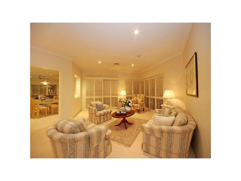 10 Volunteer Street, Newport QLD 4020