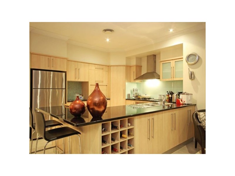 10 Volunteer Street, Newport QLD 4020