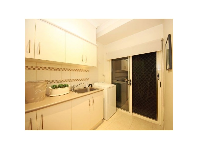 10 Volunteer Street, Newport QLD 4020