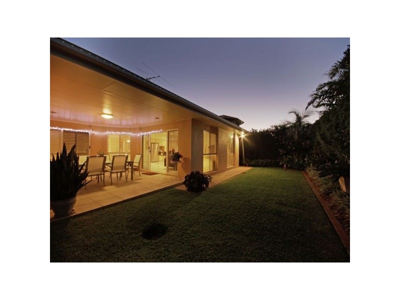 10 Volunteer Street, Newport QLD 4020