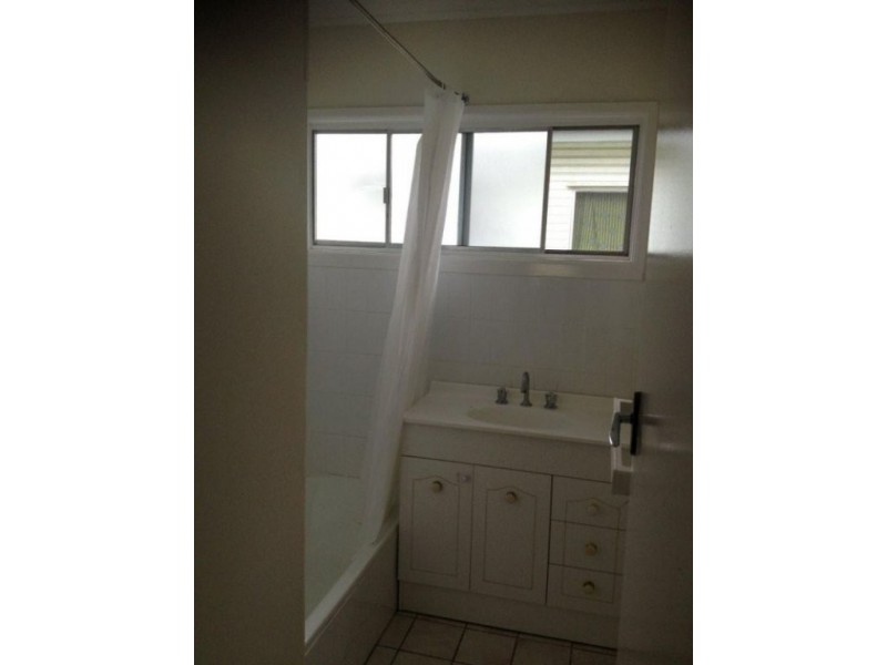 79 Longland Street, Redcliffe QLD 4020