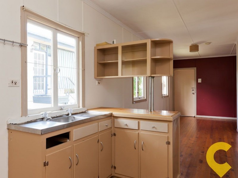 12 Dunbar St, Margate QLD 4019