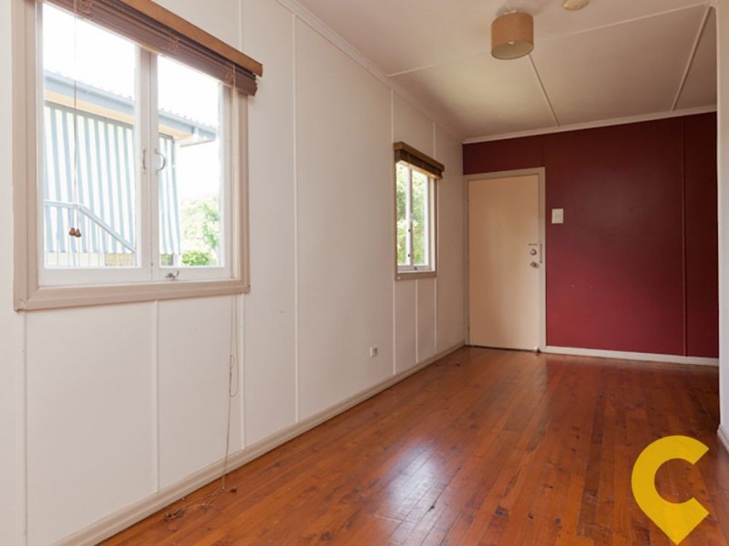 12 Dunbar St, Margate QLD 4019