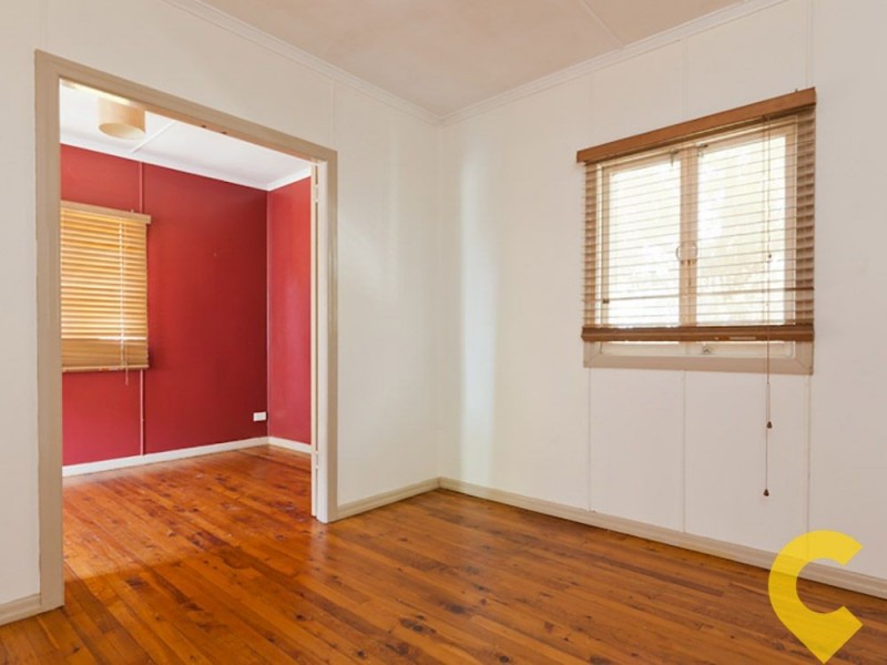 12 Dunbar St, Margate QLD 4019