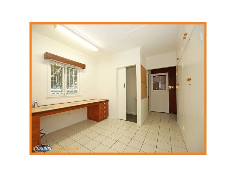 11 Albert Street, Margate QLD 4019