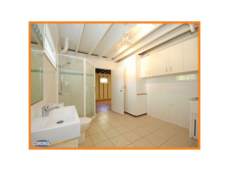 11 Albert Street, Margate QLD 4019