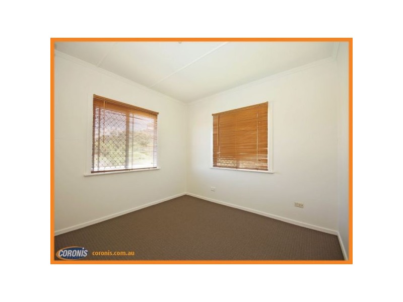 11 Albert Street, Margate QLD 4019