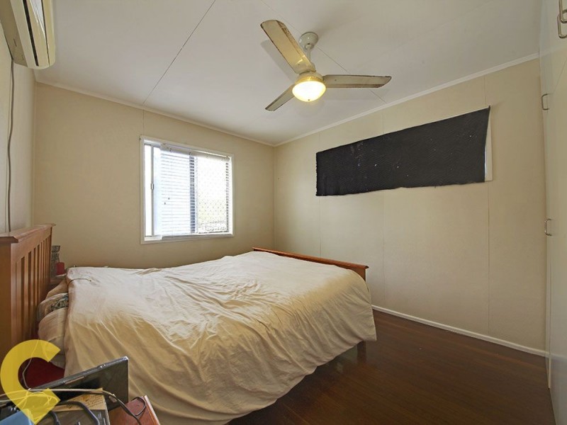 34 Pikett Street, Clontarf QLD 4019