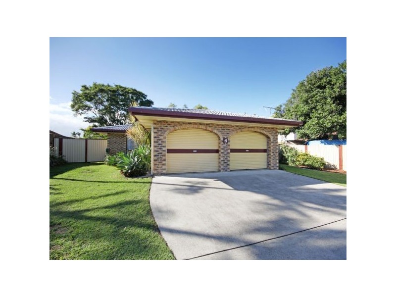 4 Oxford Street, Rothwell QLD 4022