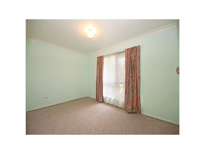 4 Oxford Street, Rothwell QLD 4022
