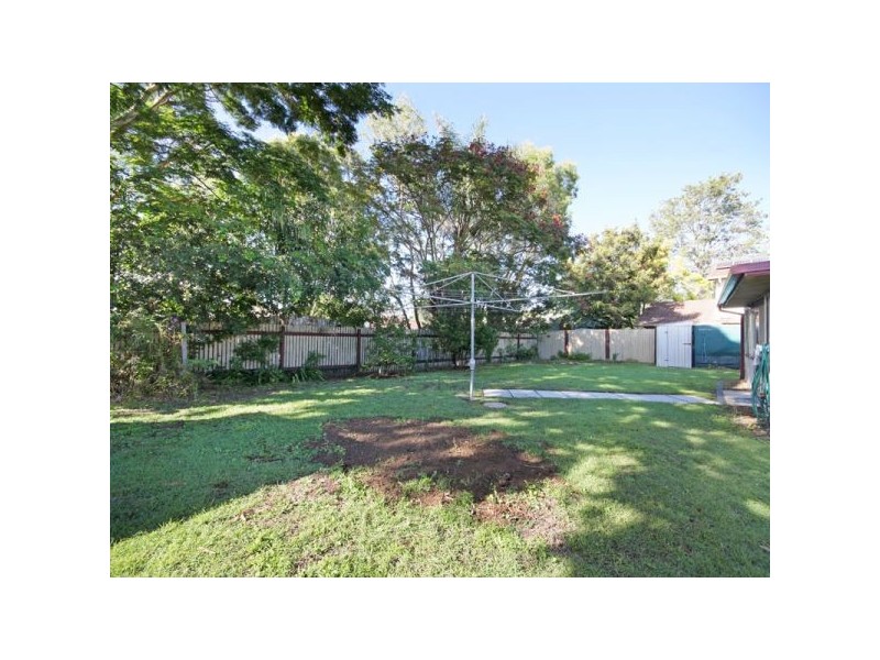 4 Oxford Street, Rothwell QLD 4022