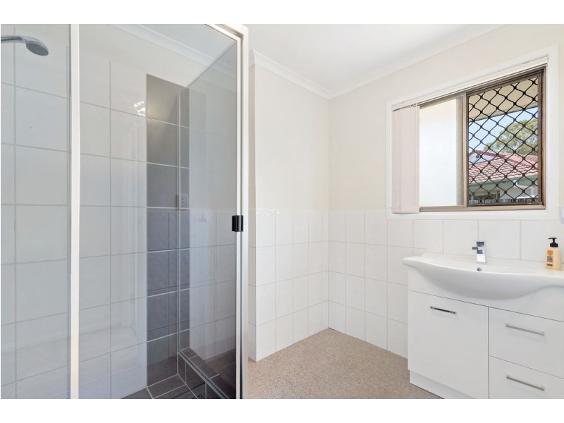 16 Hodges Street, Redcliffe QLD 4020