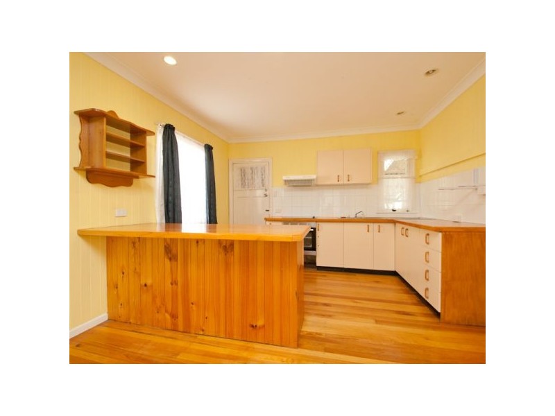 10 Ashmole Road, Redcliffe QLD 4020