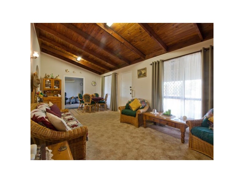 2 Bottle-Brush Court, Kallangur QLD 4503