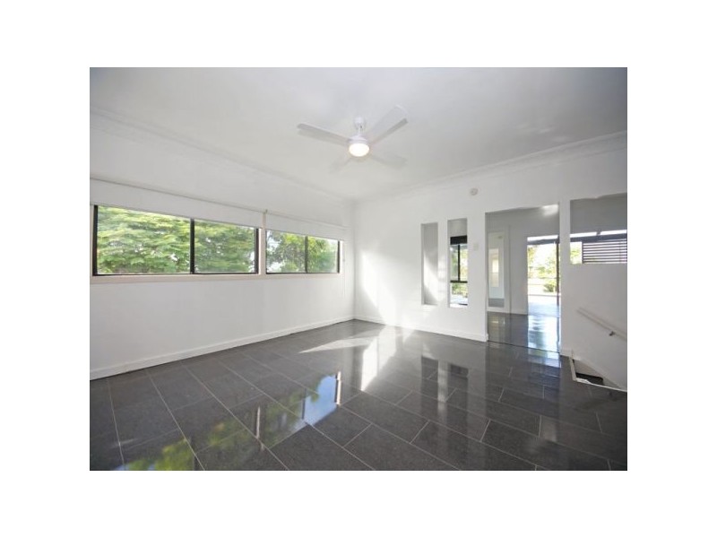 13 Chatham St, Margate QLD 4019