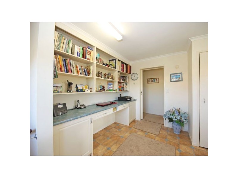 67 Sunnyside Road, Newport QLD 4020