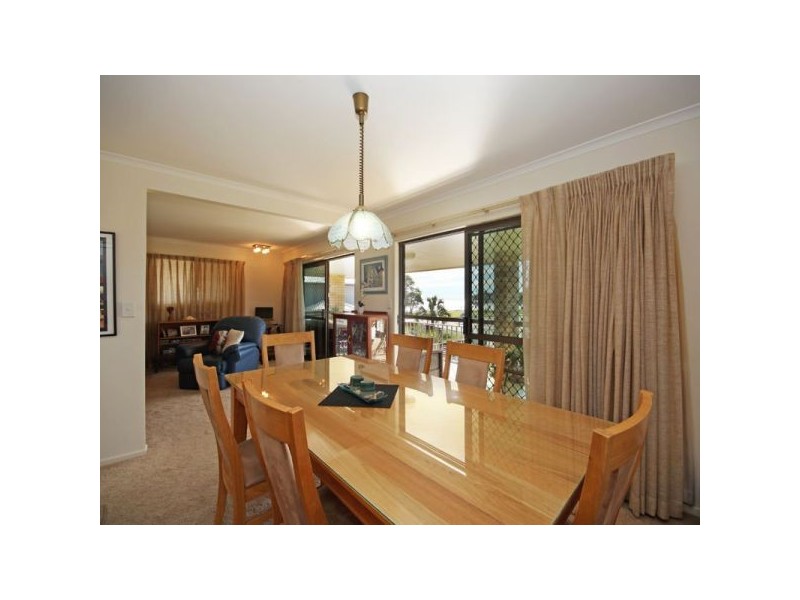 67 Sunnyside Road, Newport QLD 4020