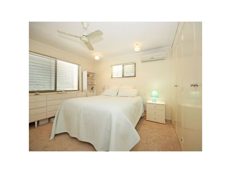 67 Sunnyside Road, Newport QLD 4020
