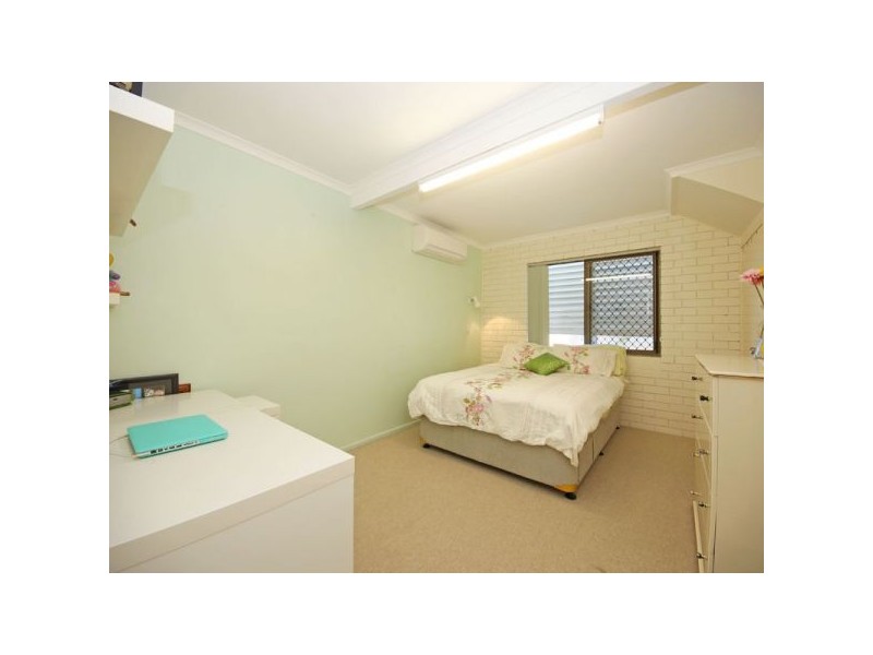 67 Sunnyside Road, Newport QLD 4020